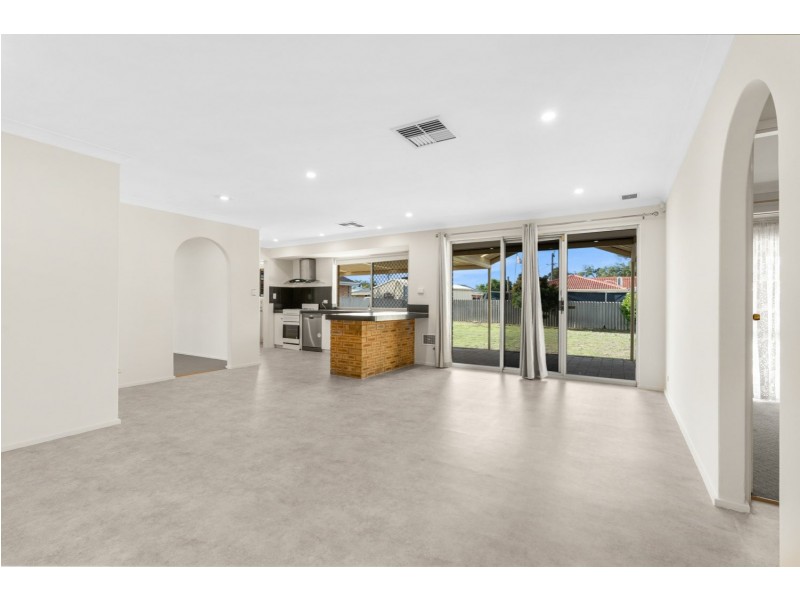 418 Spencer Road, Thornlie WA 6108