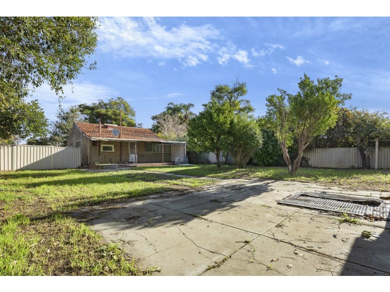 104 Wheatley Street, Gosnells WA 6110