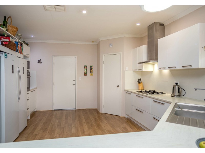 3 Jenkins Lane, Langford WA 6147