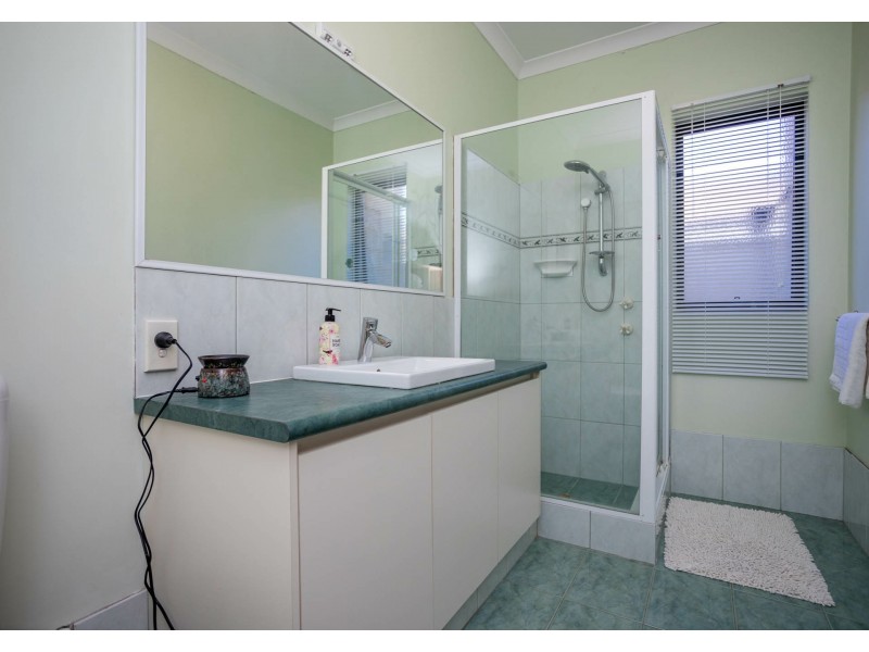 3 Jenkins Lane, Langford WA 6147