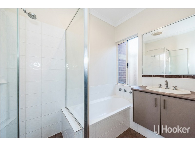 2/74 Dorothy Street, Gosnells WA 6110