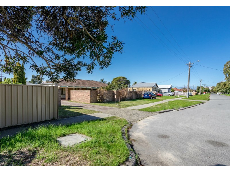 21A & B Herndon Close, Cannington WA 6107