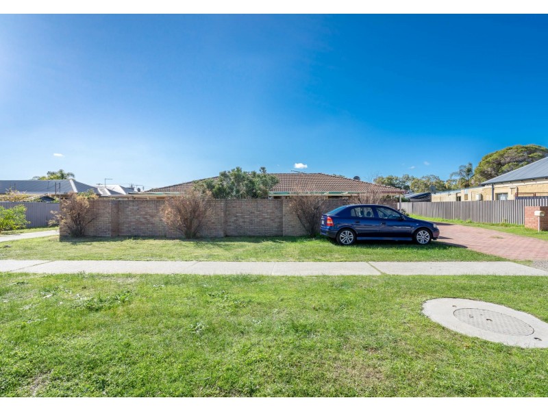 21A & B Herndon Close, Cannington WA 6107