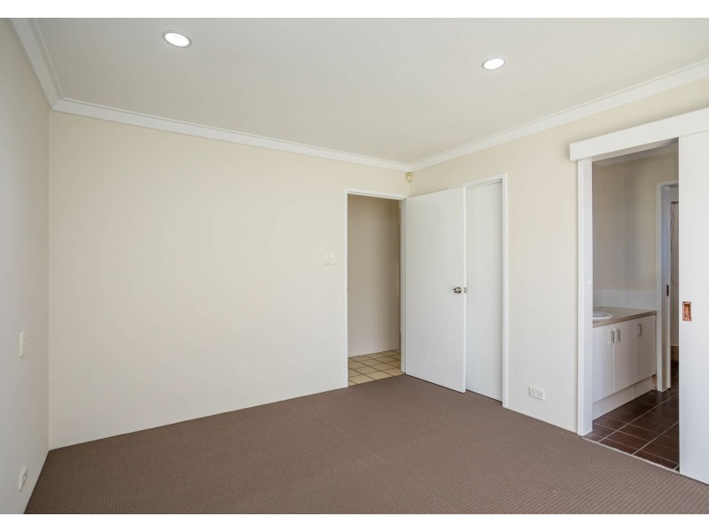 21A & B Herndon Close, Cannington WA 6107