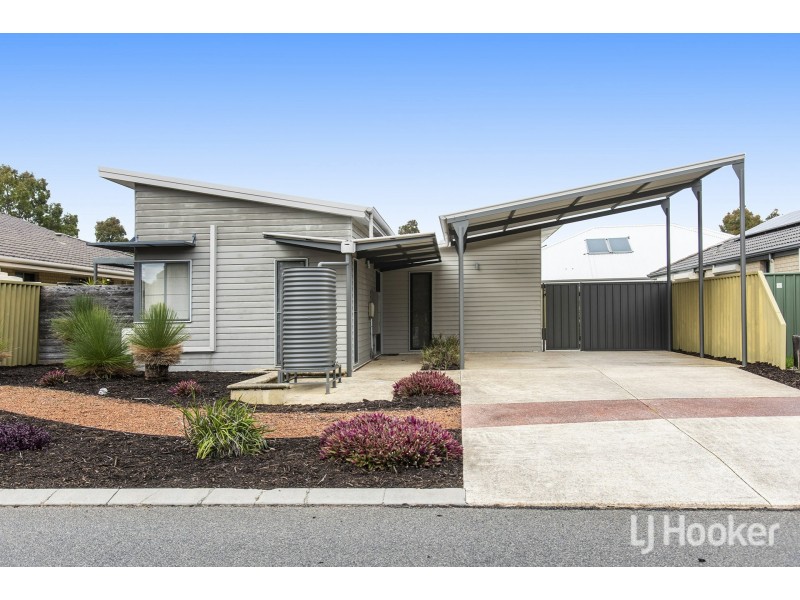 72 Verdant Crescent, Seville Grove WA 6112