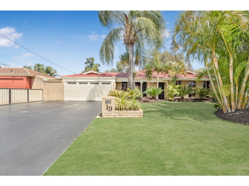 19 Malone Court, Thornlie WA 6108