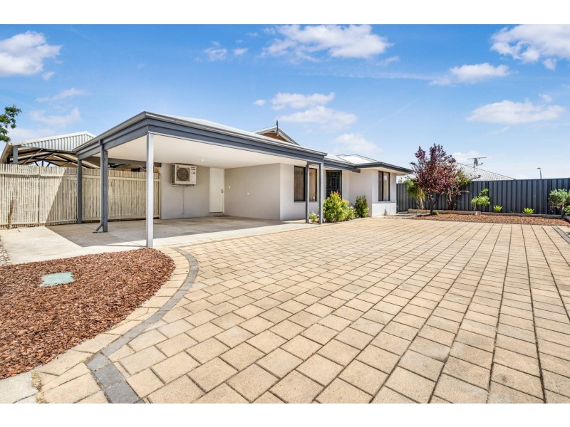 11 Eyebright Court, Huntingdale WA 6110