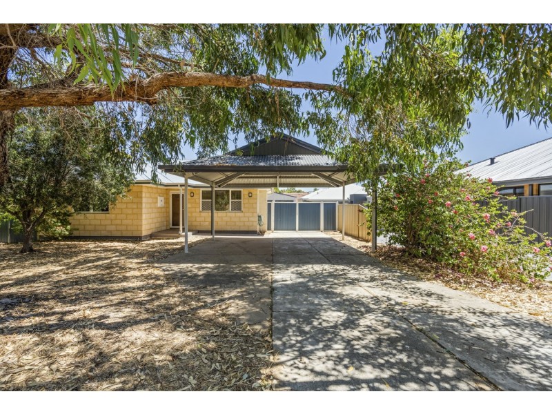 61 Andrews Road, Wilson WA 6107