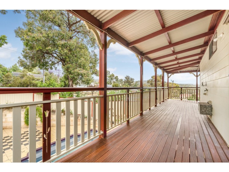 99 Blanchard Road, Swan View WA 6056