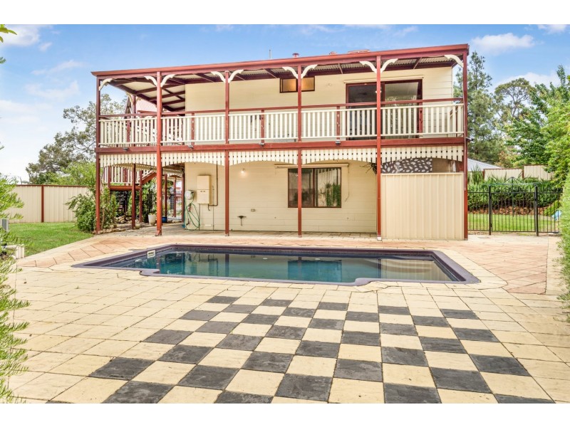 99 Blanchard Road, Swan View WA 6056