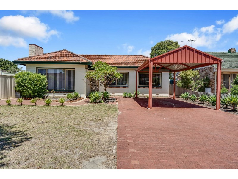 12B Clancy Way, Thornlie WA 6108