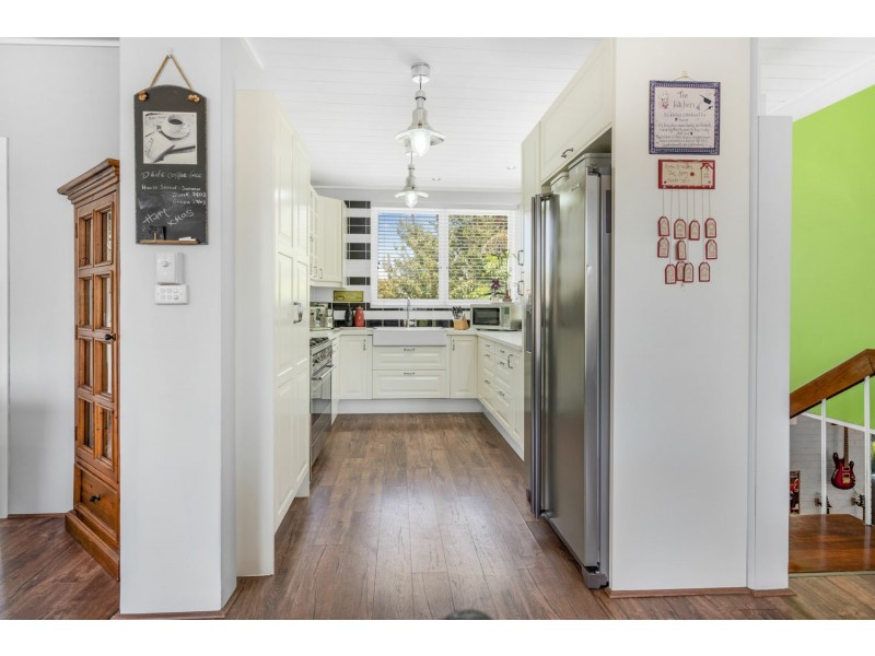 10 Camborne Way, Thornlie WA 6108