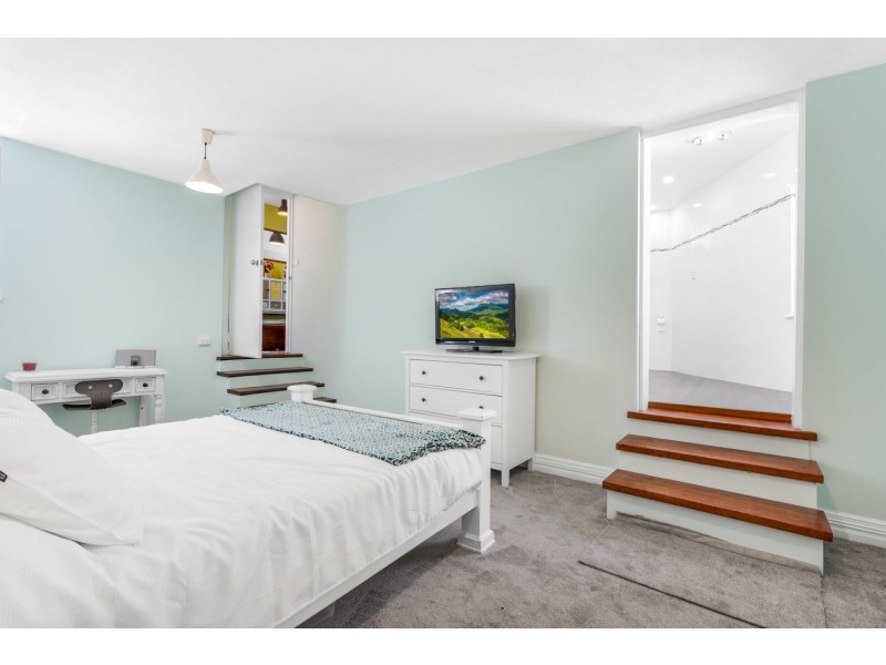 10 Camborne Way, Thornlie WA 6108