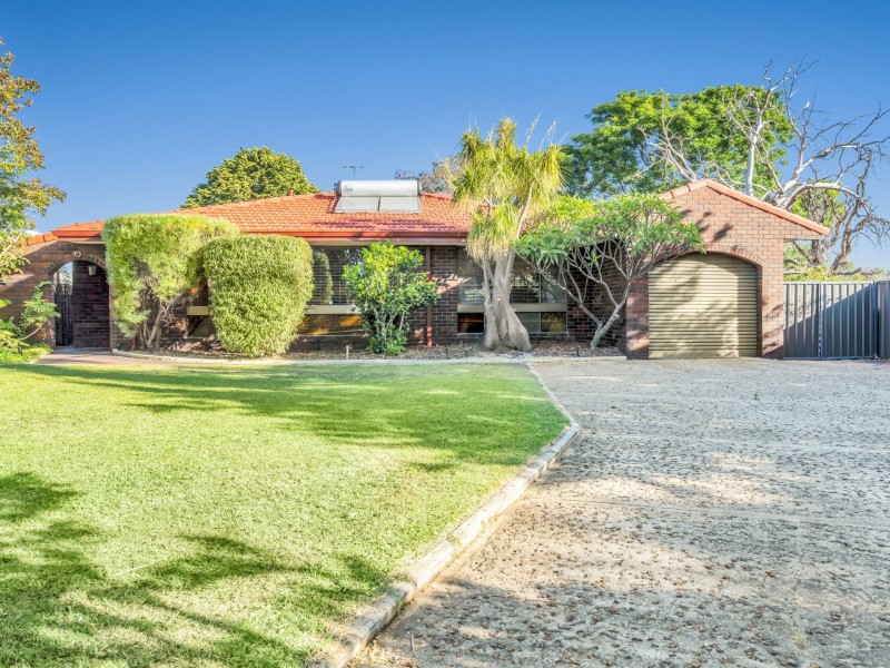 42 Dorothy Street, Gosnells WA 6110