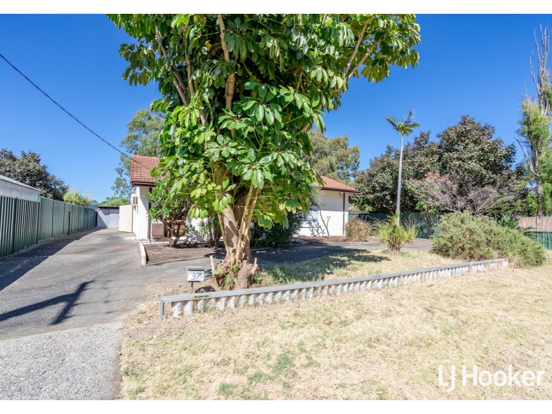 37 Ulcombe Street, Kenwick WA 6107