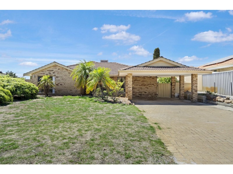 12 Hickory Drive, Thornlie WA 6108