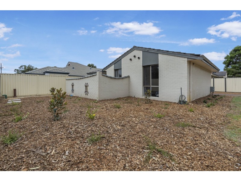 2 Bluegum Close, Armadale WA 6112