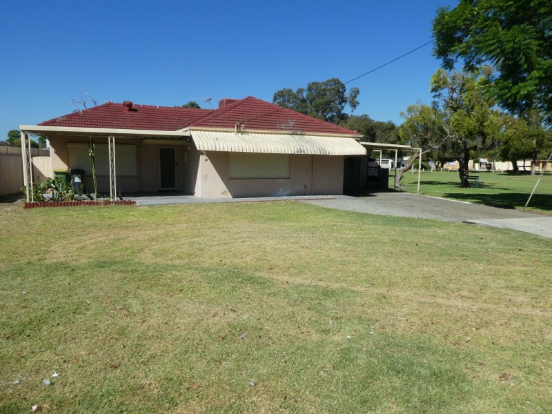 10 Melvin Avenue, Thornlie WA 6108