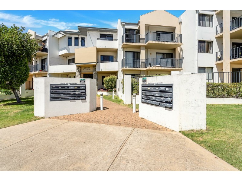 30/17 Southdown Place, Thornlie WA 6108
