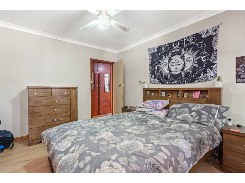 24 Fremantle Road, Gosnells WA 6110