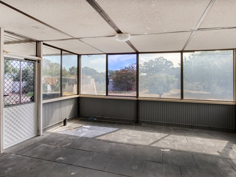 14 Chelsfield Street, Gosnells WA 6110
