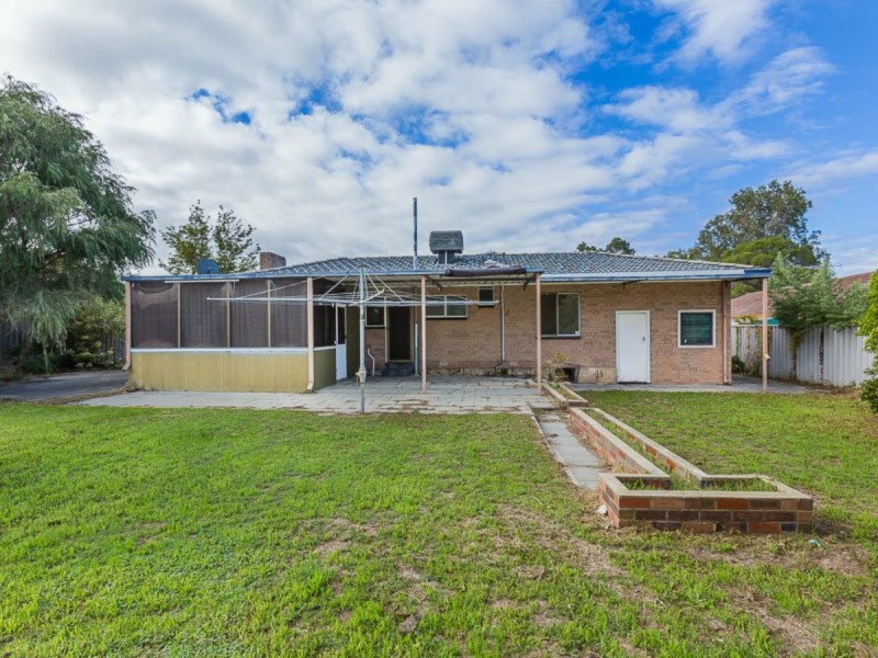 14 Chelsfield Street, Gosnells WA 6110