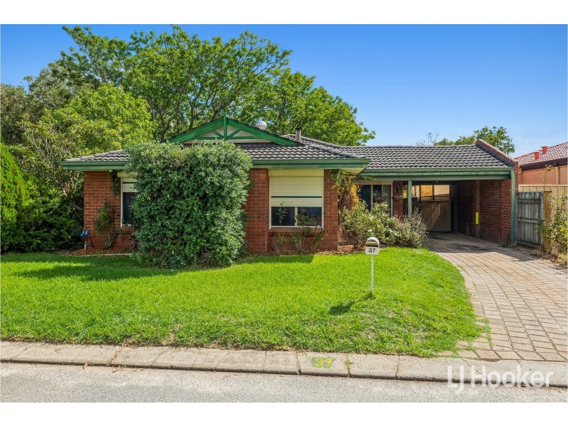 37 River Bank Drive, Gosnells WA 6110