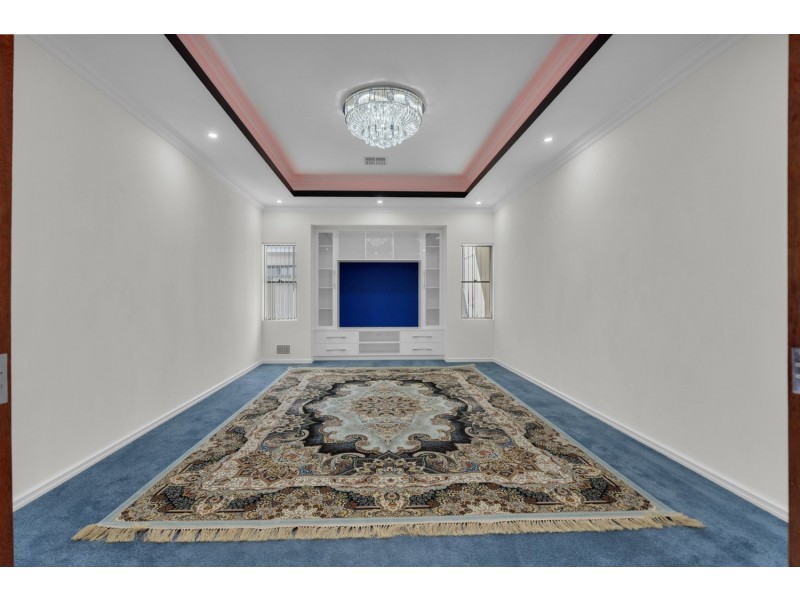 13 Langshan Street, Southern River WA 6110