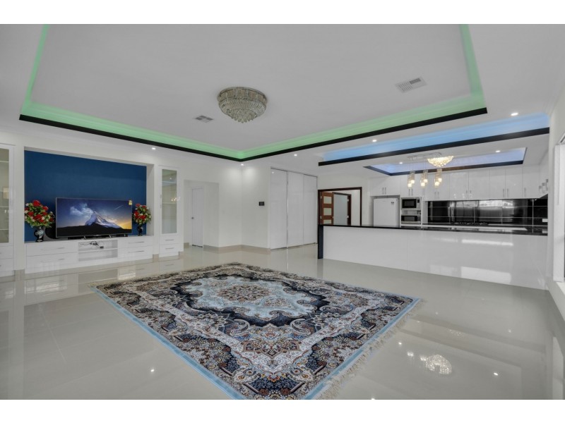 13 Langshan Street, Southern River WA 6110