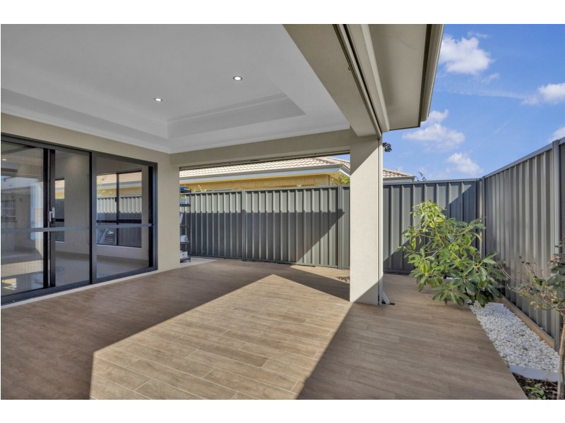 13 Langshan Street, Southern River WA 6110