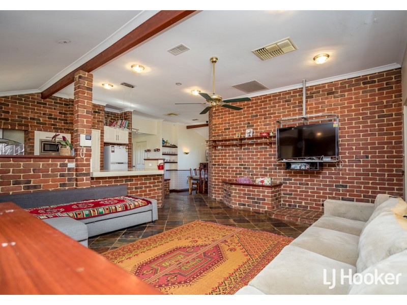 69 Inverness Circle, Camillo WA 6111