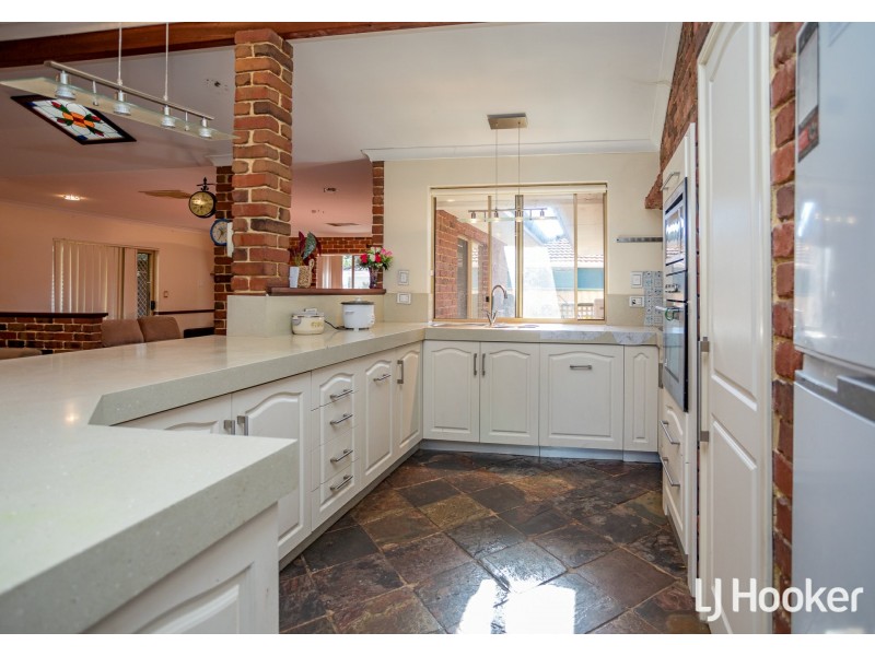 69 Inverness Circle, Camillo WA 6111