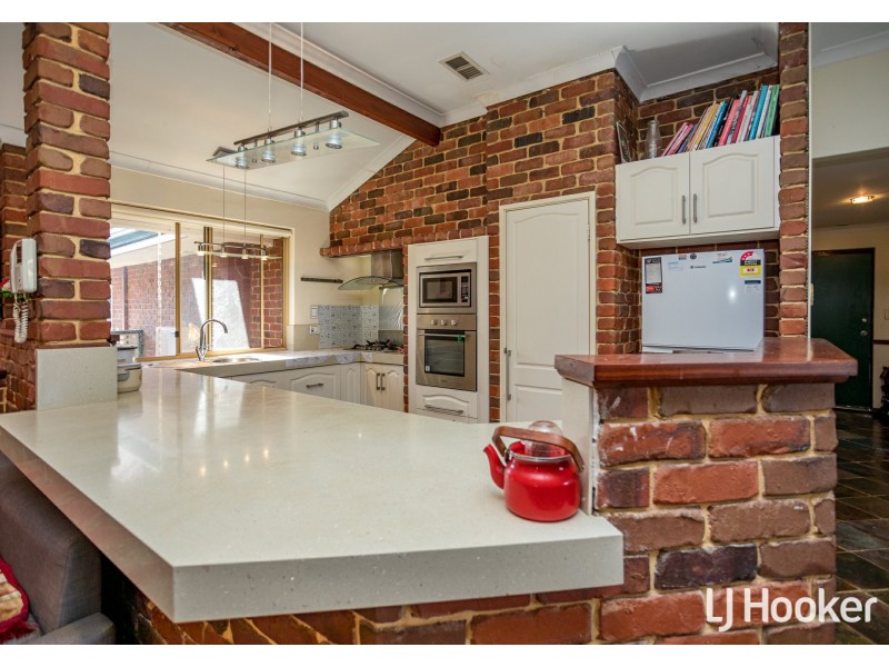 69 Inverness Circle, Camillo WA 6111