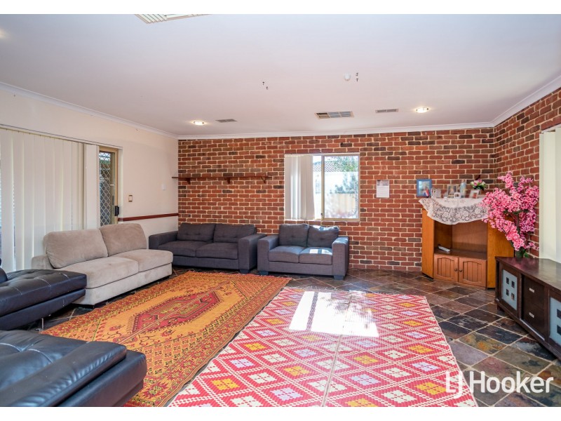 69 Inverness Circle, Camillo WA 6111