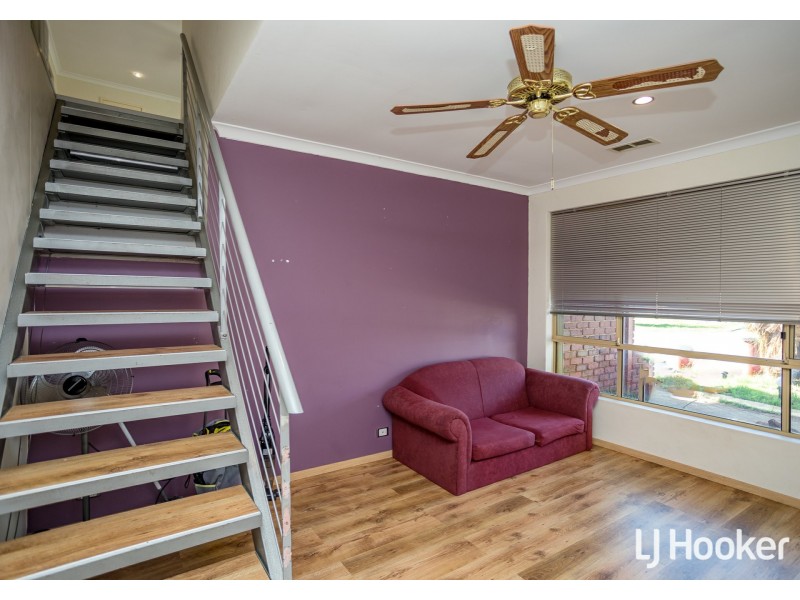 69 Inverness Circle, Camillo WA 6111