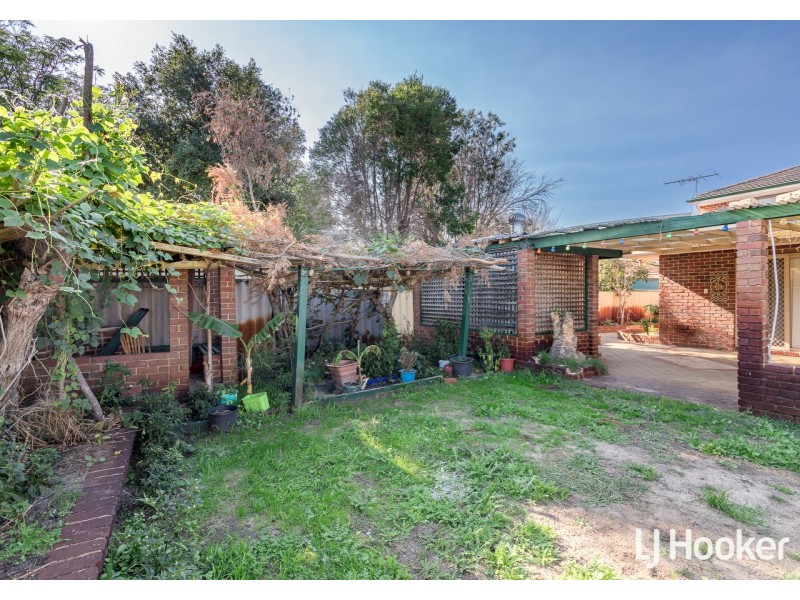 69 Inverness Circle, Camillo WA 6111