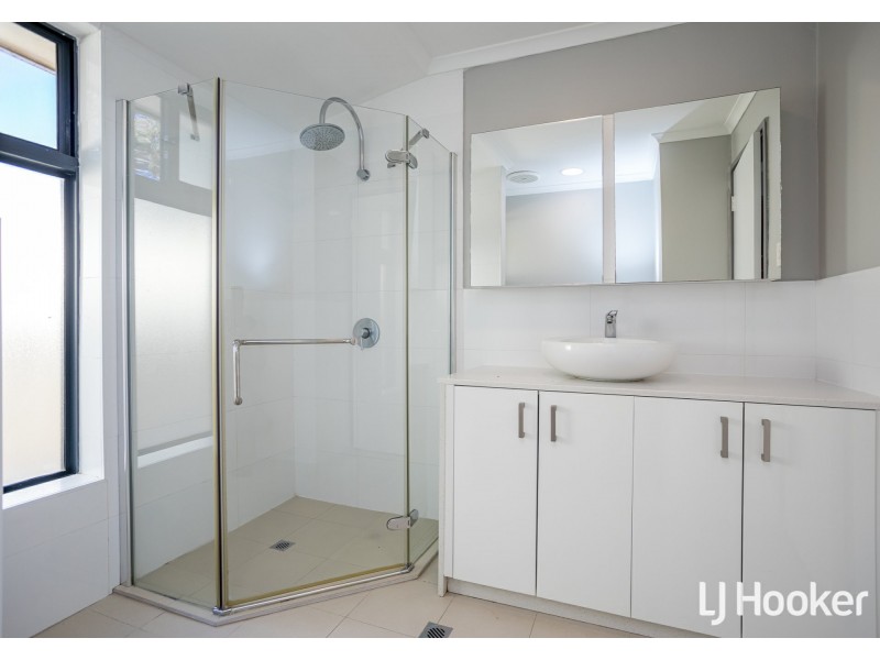 72 Aldington Street, Maddington WA 6109