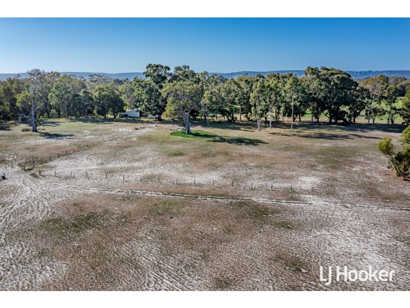 482 Gull Road, Serpentine WA 6125