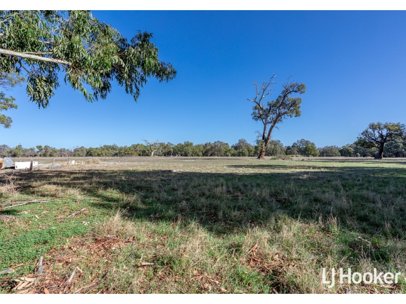 482 Gull Road, Serpentine WA 6125