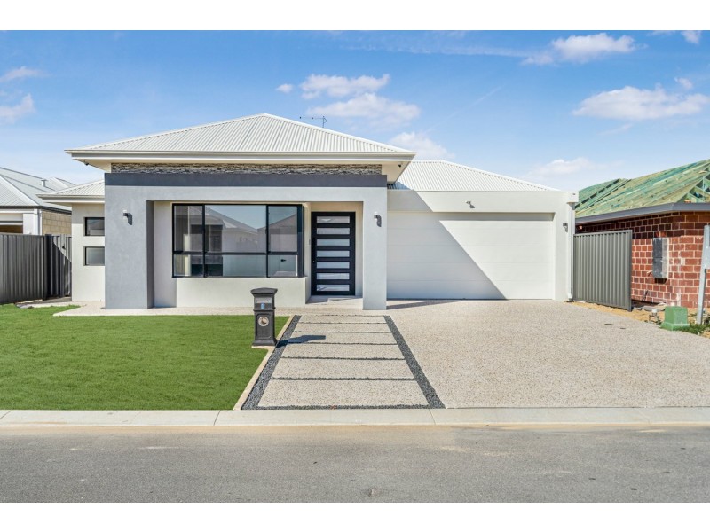 8 Llorens Way, Southern River WA 6110