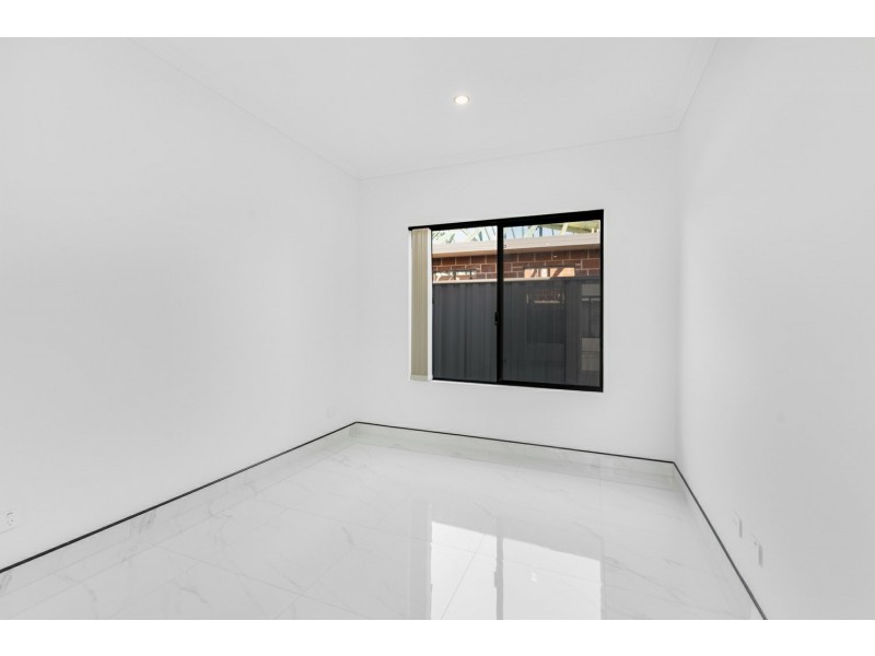 8 Llorens Way, Southern River WA 6110