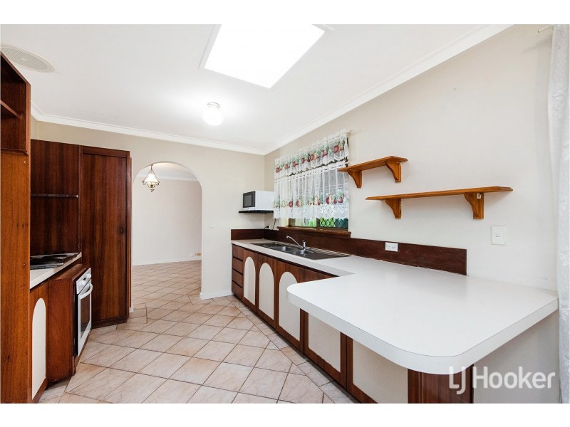 27 Crandon Street, Gosnells WA 6110