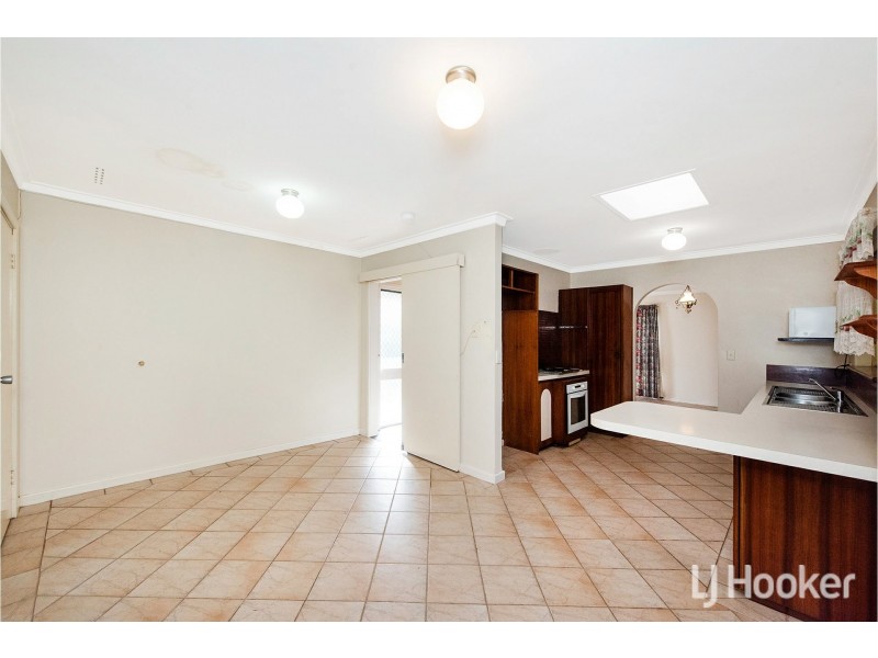 27 Crandon Street, Gosnells WA 6110