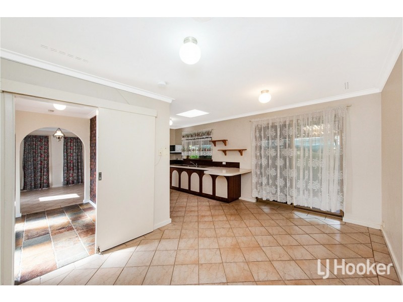 27 Crandon Street, Gosnells WA 6110
