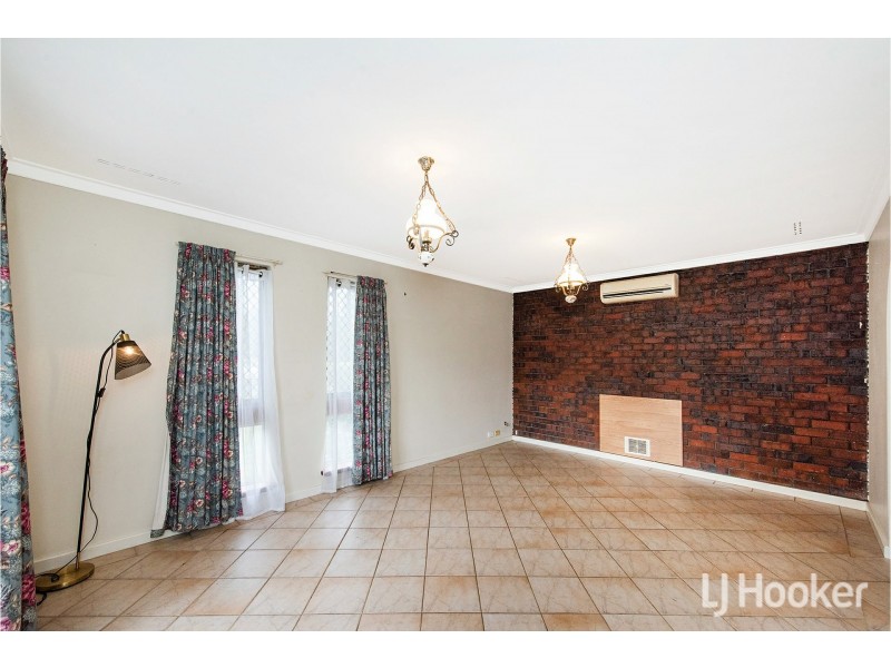27 Crandon Street, Gosnells WA 6110