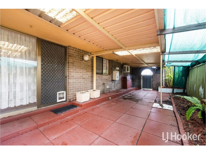 27 Crandon Street, Gosnells WA 6110