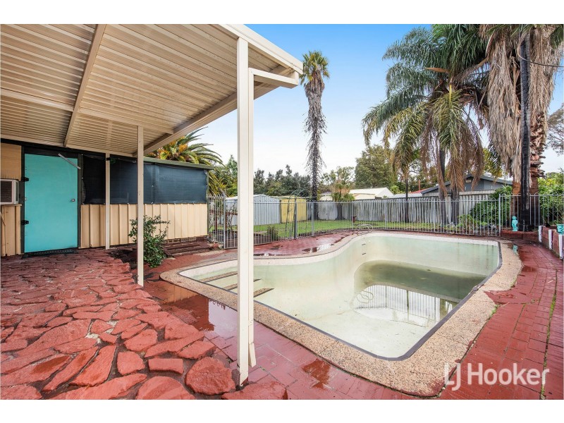 27 Crandon Street, Gosnells WA 6110