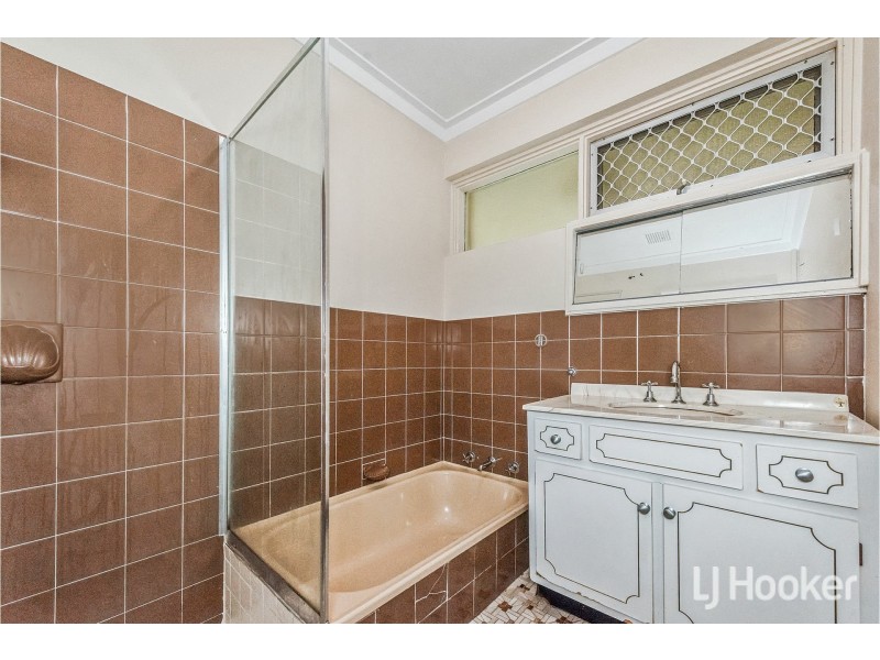 3 Biddenden Street, Thornlie WA 6108