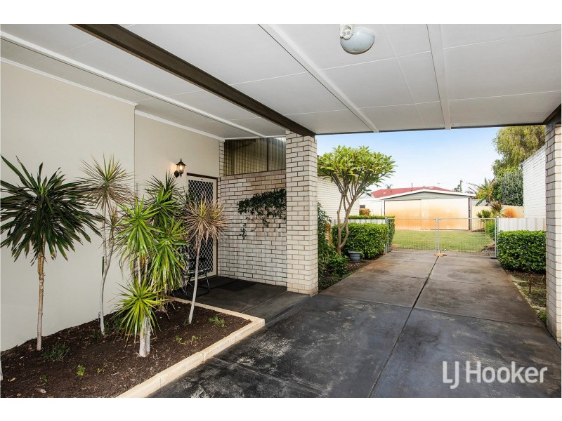 10 Anderson Way, Thornlie WA 6108