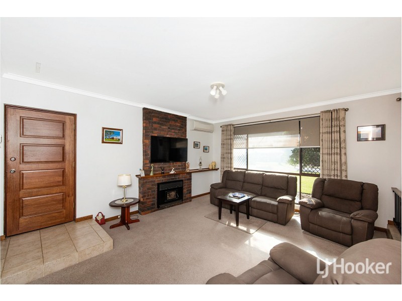 10 Anderson Way, Thornlie WA 6108